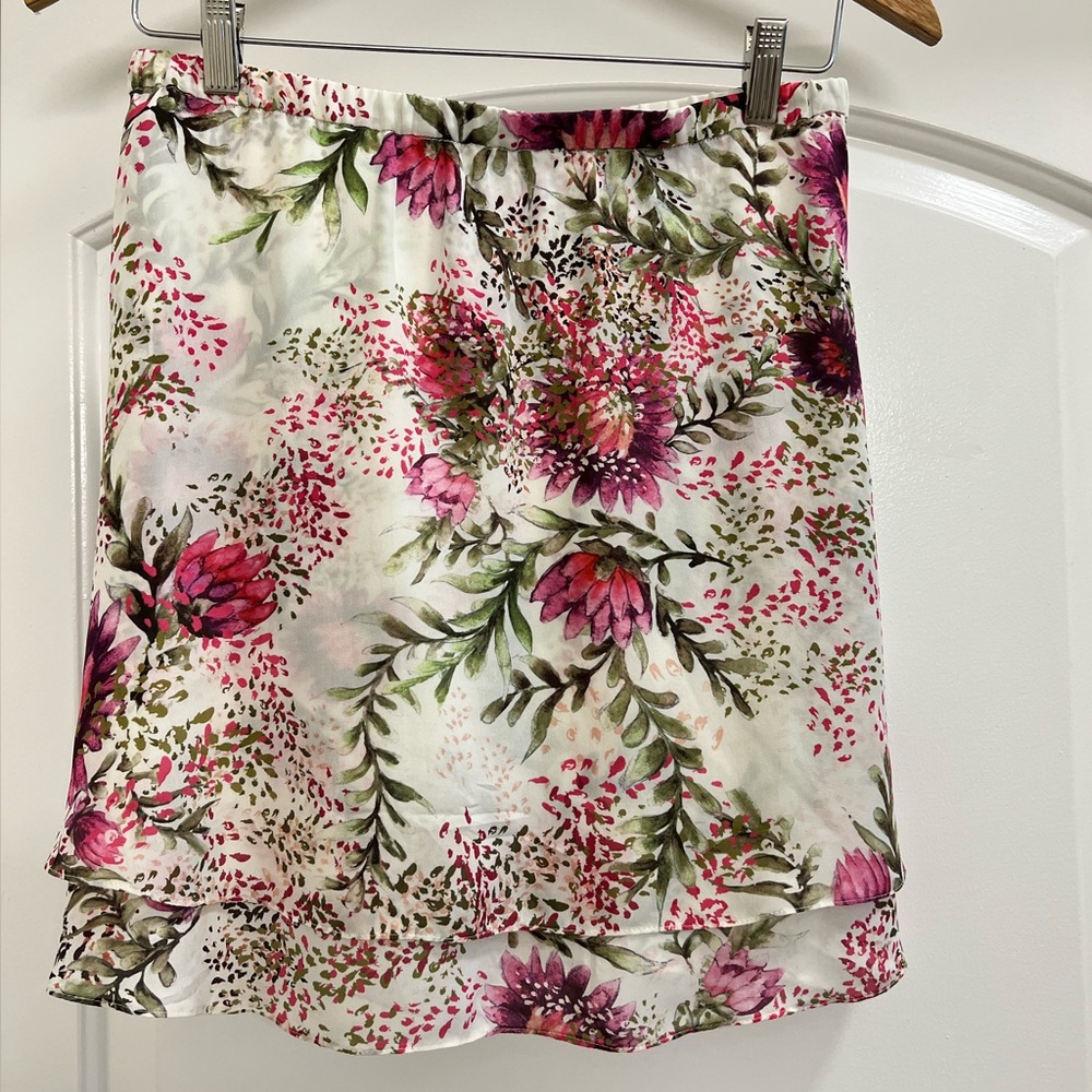 Haute Hippie 100% Silk Floral Mini Skirt - Picture 5 of 9